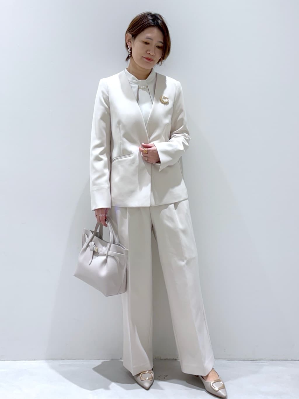 こじさんの「OPAQUE.CLIP｜《通勤／セットアップ対応》 Vネックジャケット／ダブルクロス【洗濯機OK】」を使ったコーディネート