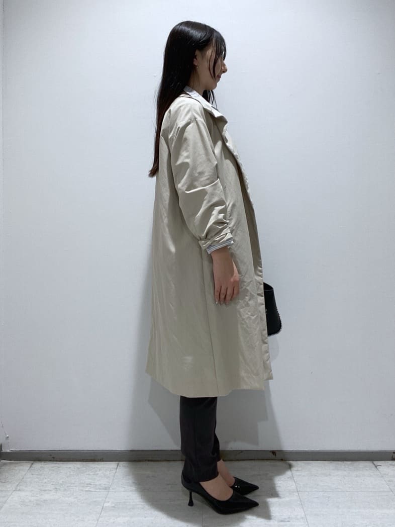 meiさんの「INDIVI｜【接触冷感／洗える／2WAY】ドロスト付 シアーシャンブレーシャツ」を使ったコーディネート