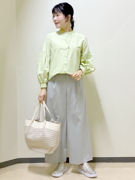  beni_gingerさんの「Reflect｜【レイヤードにおすすめ◎】バンドカラーボリュームスリーブシャツ」を使ったコーディネート