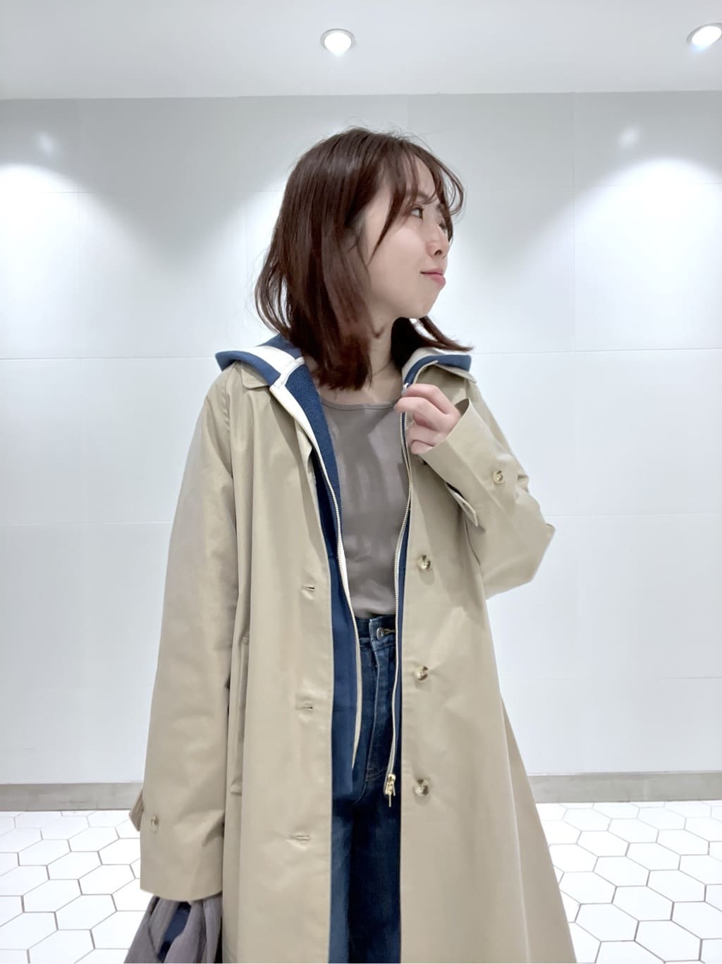 Makinoさんの「Dessin｜シャンブレースプリングコート」を使ったコーディネート