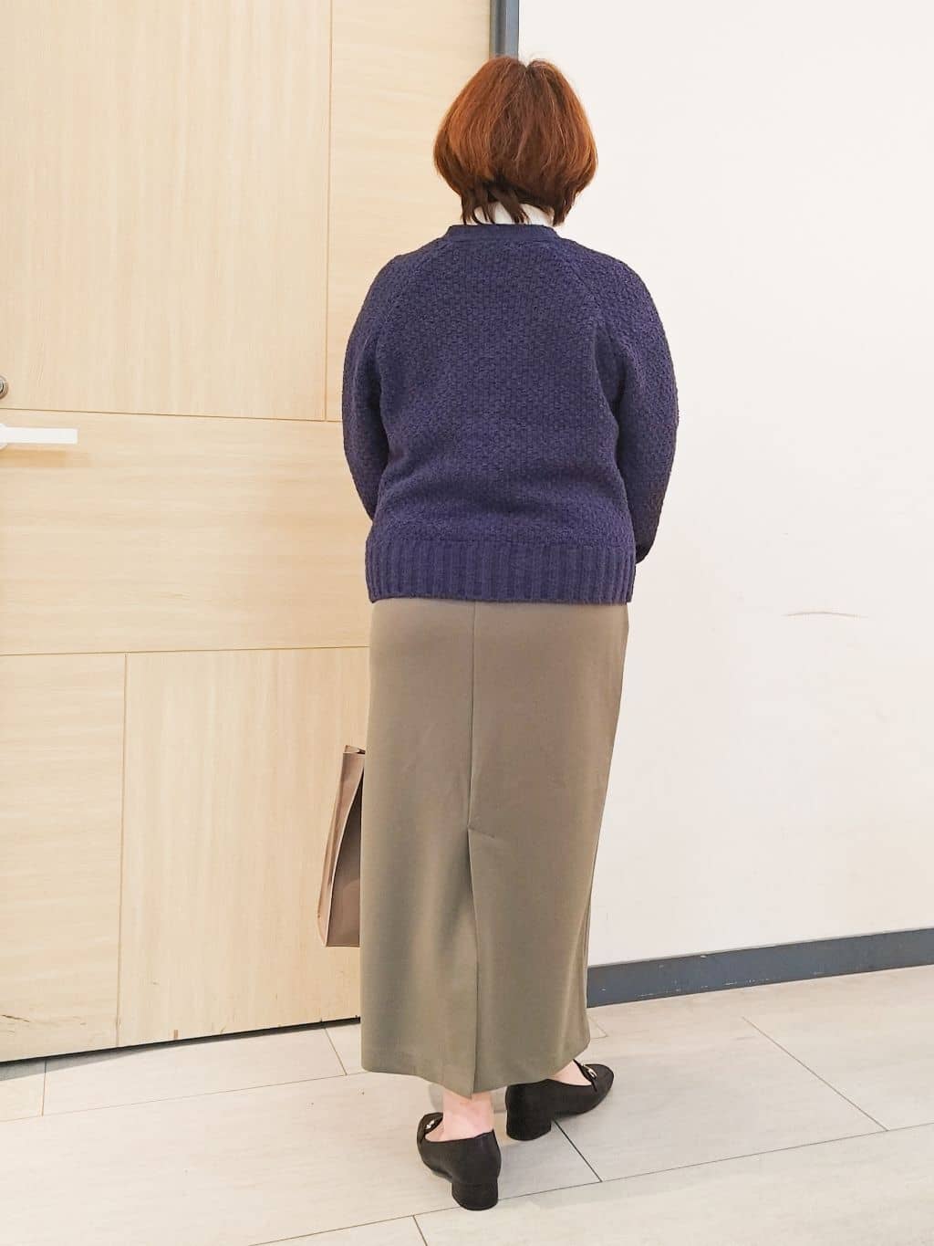 むぅポンさんの「grove｜高評価！【洗える】リラックスして着たい、Vネックカーディガン」を使ったコーディネート