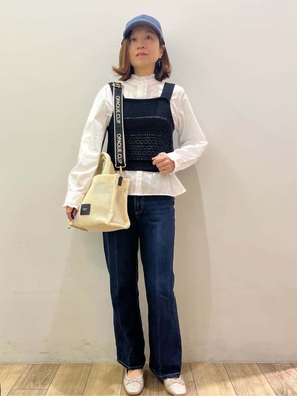 kcさんの「OPAQUE.CLIP｜フレアデニムパンツ【洗濯機OK】」を使ったコーディネート