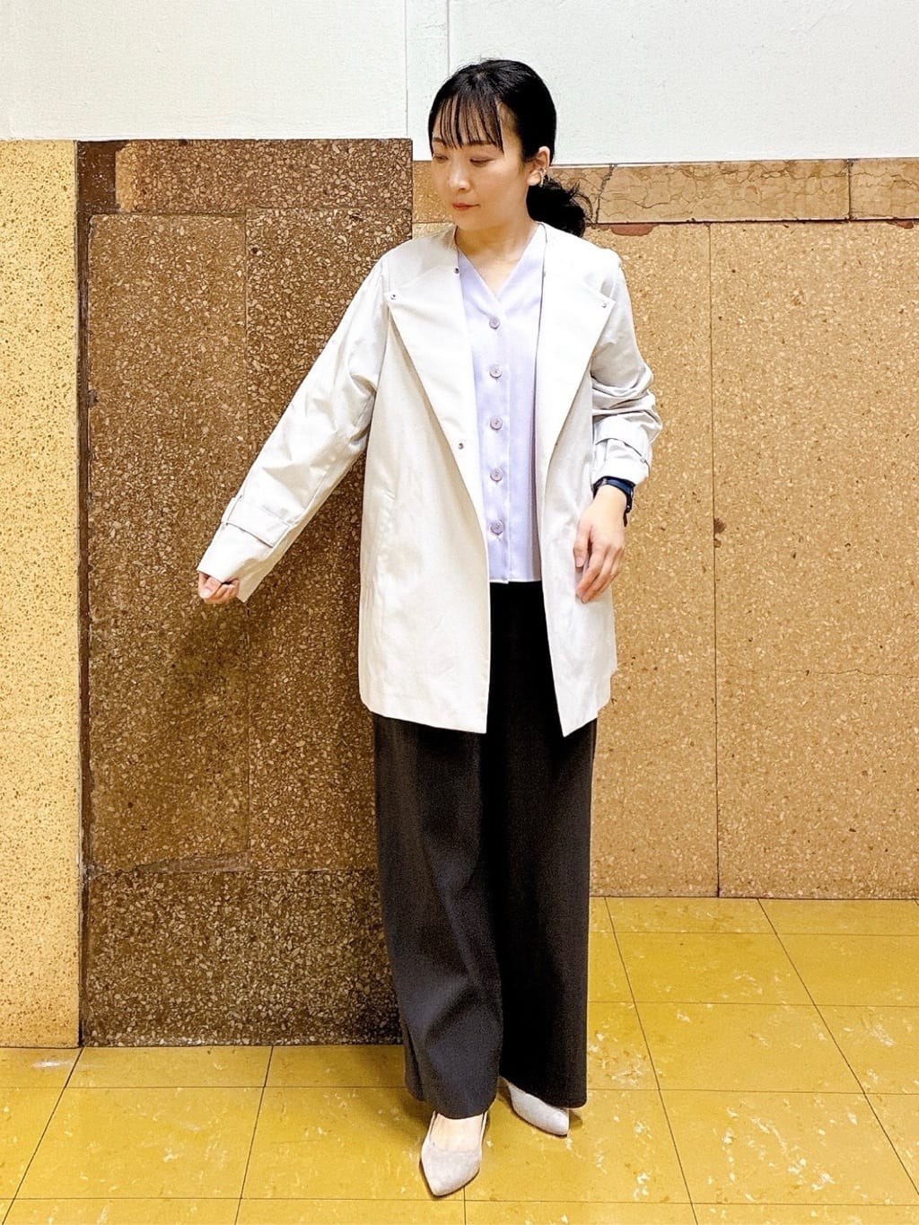 hattoriさんの「INDIVI｜【褒められパンツ／洗える／ウエストゴム】ワイドタックパンツ」を使ったコーディネート
