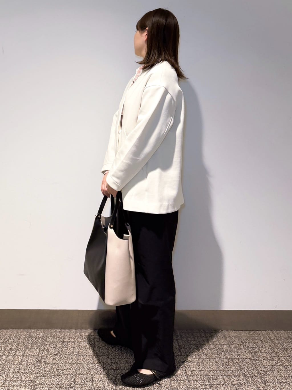 みーさんの「grove｜しなやかな着心地で動きやすい、ダンボールジャージノーカラーコート」を使ったコーディネート