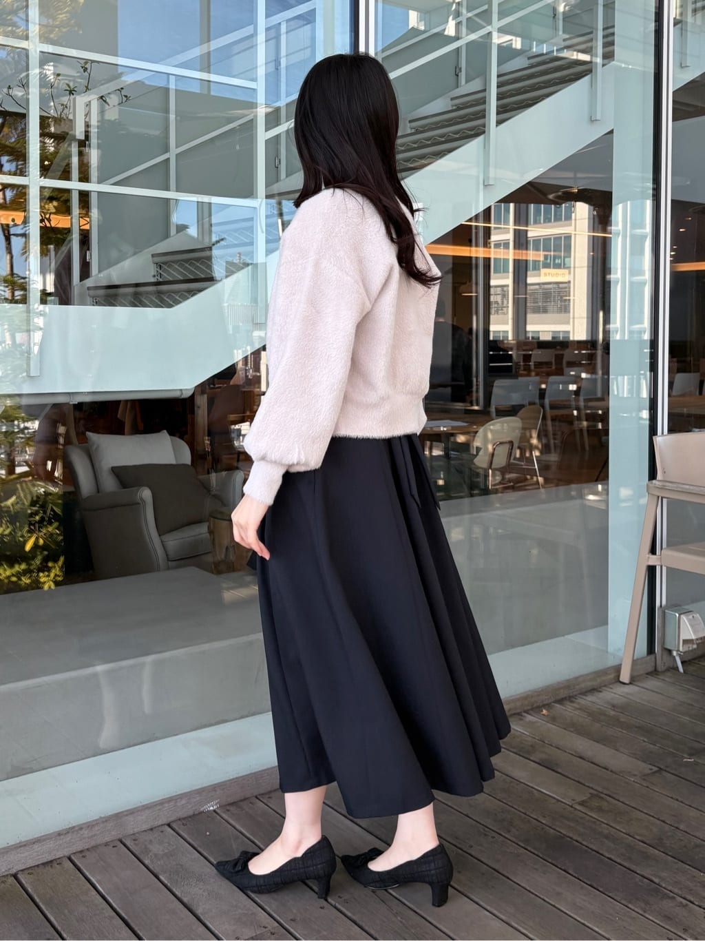 AOIさんの「Couture brooch｜【前後2WAY】Springフェザーカーデトップス」を使ったコーディネート