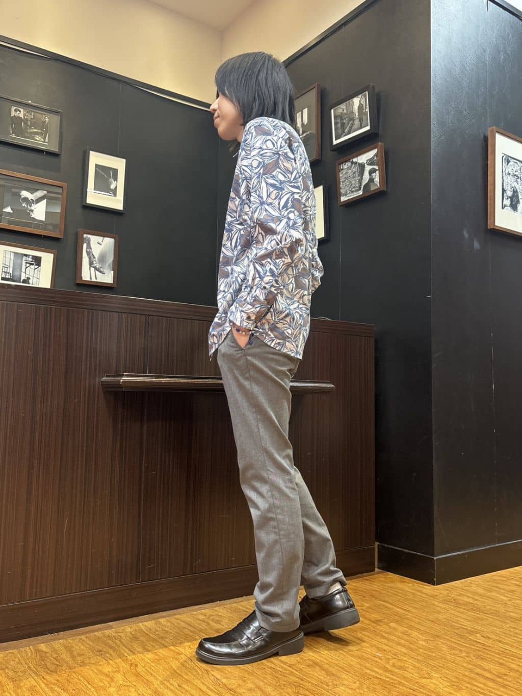moritaさんの「TAKEO KIKUCHI｜カカオ柄プリントシャツ」を使ったコーディネート