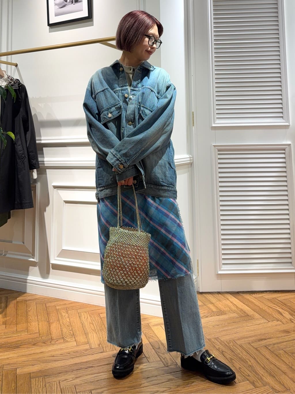 renaさんの「DRESSTERIOR｜センタープレス ワイドストレートデニム」を使ったコーディネート