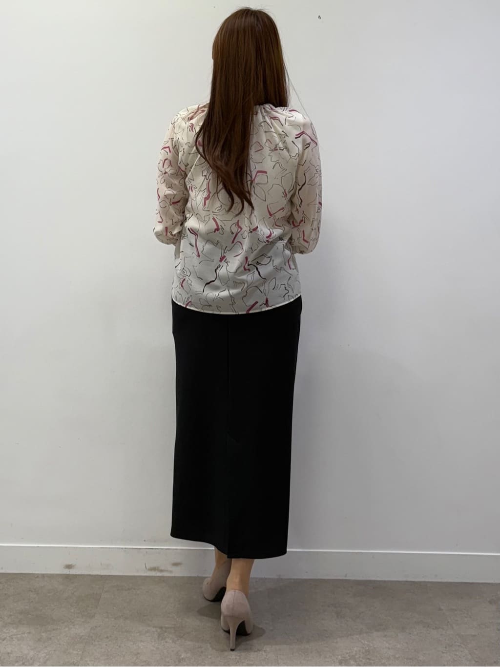 sayaさんの「COUP DE CHANCE｜【手洗い可/通勤服】シアーローン花柄ブラウス」を使ったコーディネート