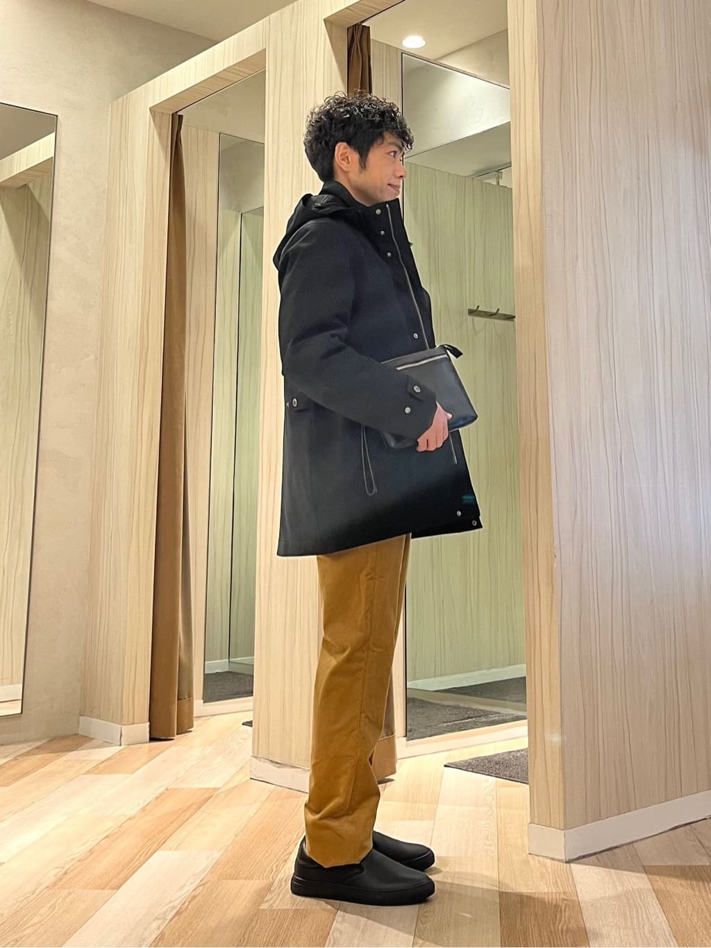 URAさんの「TAKEO KIKUCHI｜【3WAY】ドビー ダウンライナー付ブルゾン」を使ったコーディネート