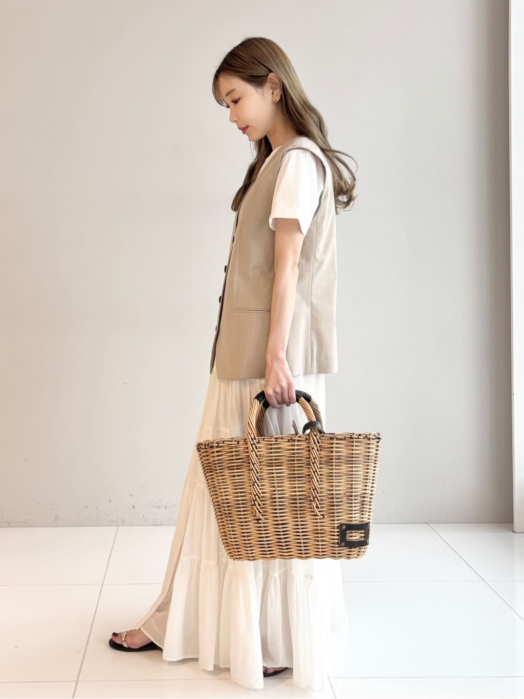 清水夏姫さんの「DRESSTERIOR｜【セットアップ可/ウォッシャブル】セットアップストライプジレ」を使ったコーディネート