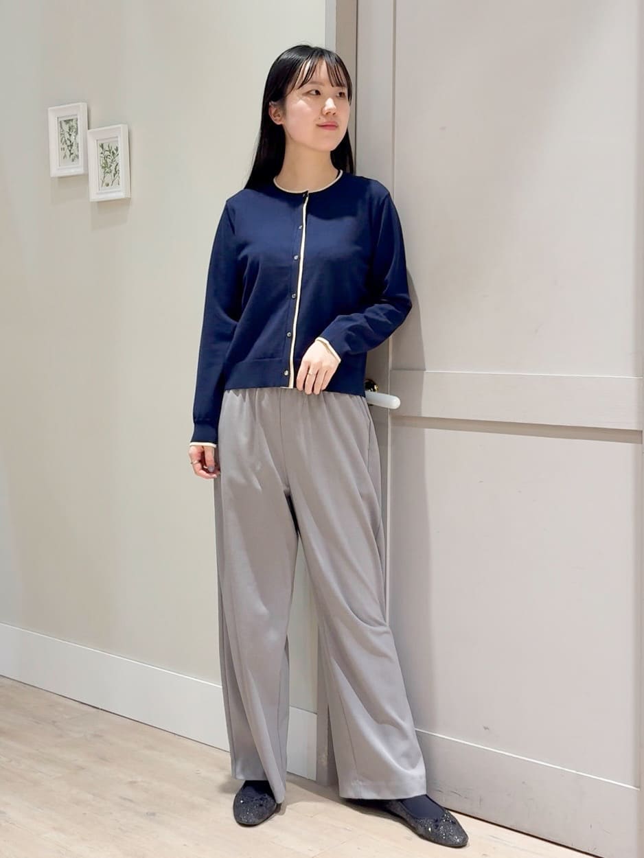 Mayuさんの「grove｜【撥水／シルエット2WAY】羽織るだけでサマになる、スタンドネックテントラインコート」を使ったコーディネート