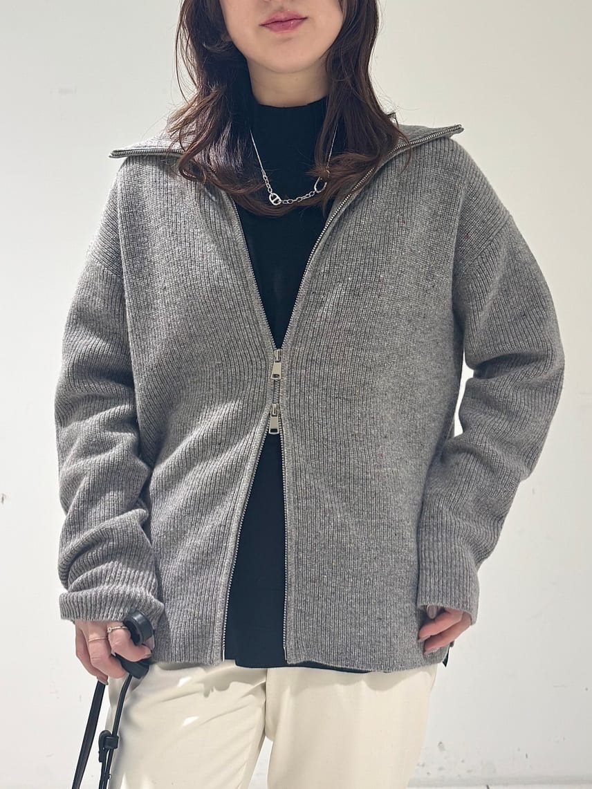 そんさんの「INDIVI｜【洗える】カラーネップ ダブルジップカーディガン」を使ったコーディネート