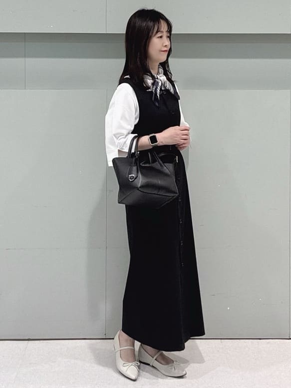 makiさんの「UNTITLED｜【洗える/清涼感】袖スリットニットプルオーバー」を使ったコーディネート