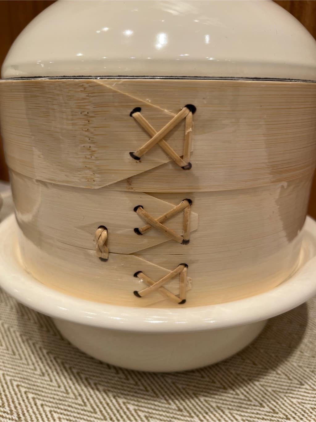 アリオ川口さんの「212 KITCHEN STORE｜ココナベせいろセット 小 WH ＜野田琺瑯 ＞」を使ったコーディネート