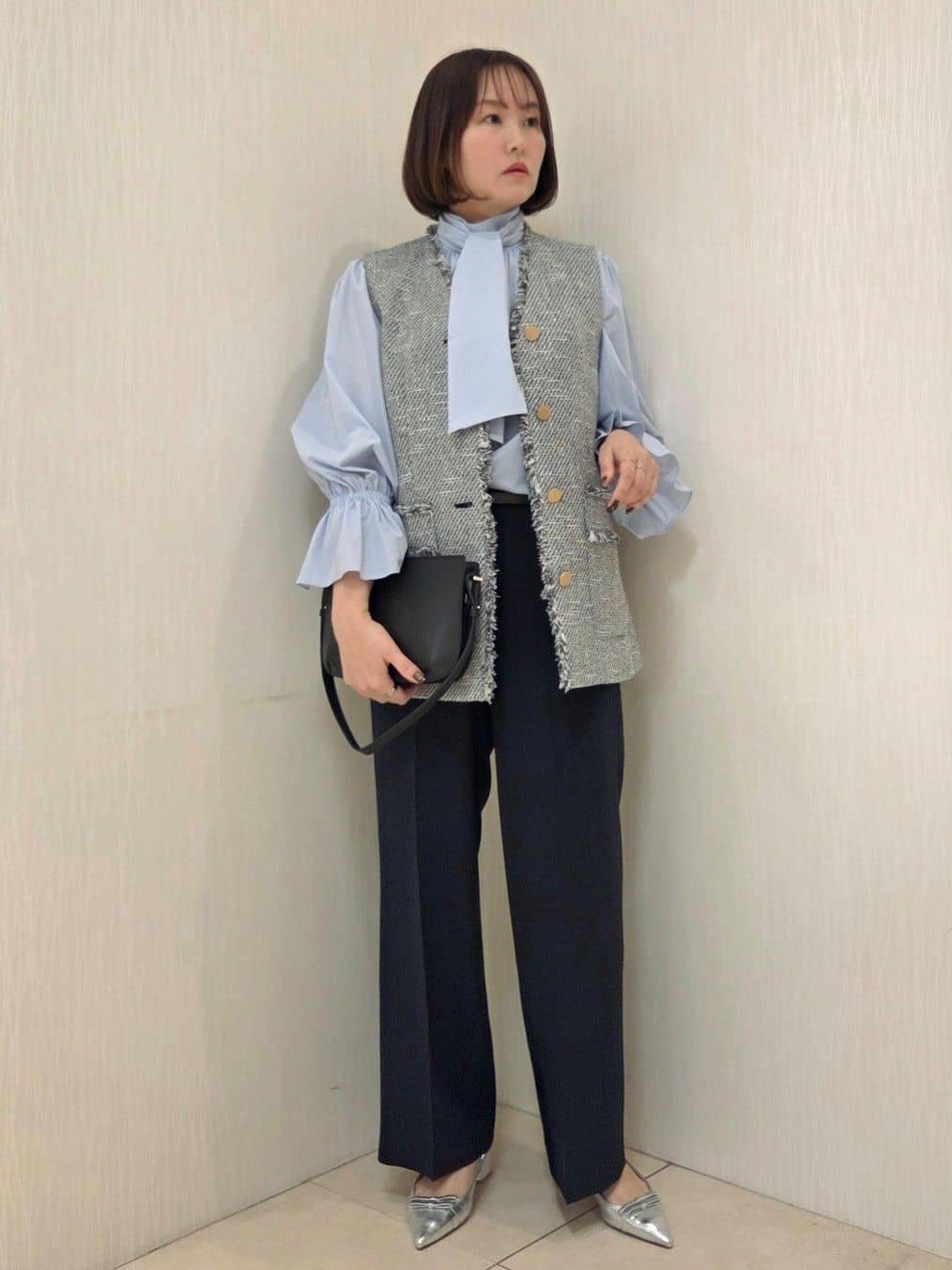 naokoさんの「UNTITLED｜【オンオフ使える】スラブツイード ジレ」を使ったコーディネート
