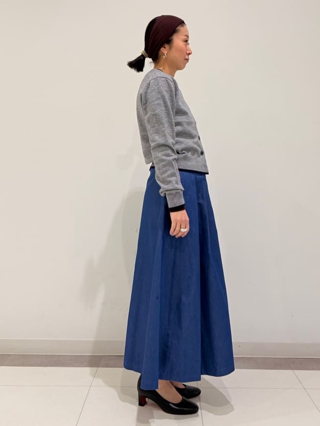 MIYAKAWAさんの「DRESSTERIOR｜【接触冷感/吸水速乾】クールタッチ デニムライク タックスカート」を使ったコーディネート