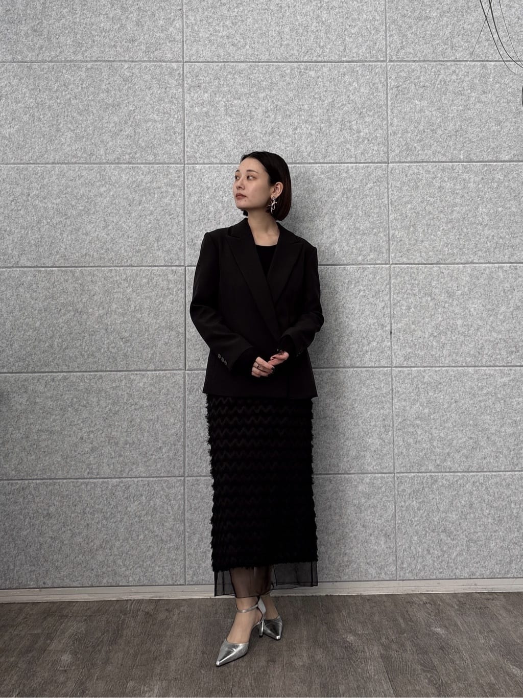 ayanoさんの「INDIVI｜バックオープンリブ長袖Tシャツ」を使ったコーディネート