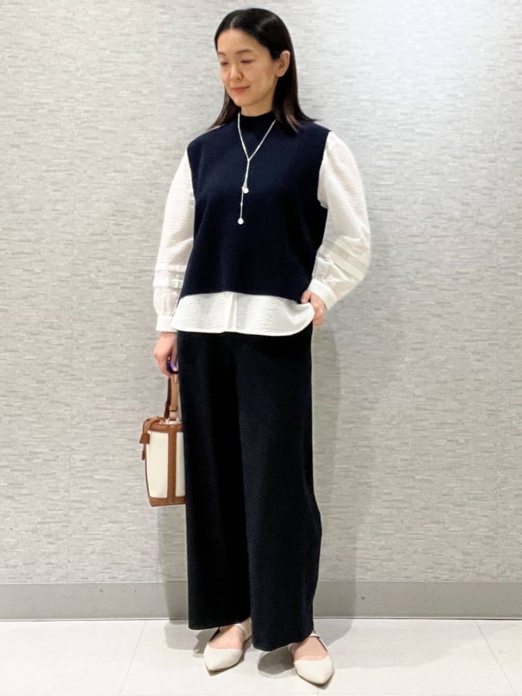 marikoさんの「Reflect｜【セットアップ可】ダブルジャカードニットベスト」を使ったコーディネート