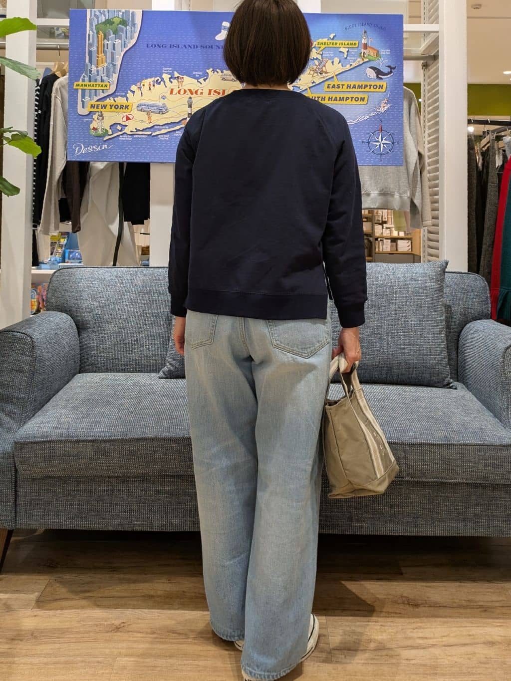 Asaさんの「Dessin｜【洗える】ラグラン切り替えミニロゴカットソー」を使ったコーディネート