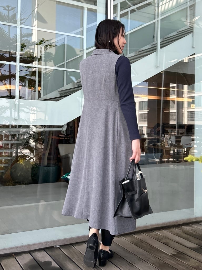 shinoさんの「Couture brooch｜【通勤】リネンライク ジレにもなるジャンスカ」を使ったコーディネート