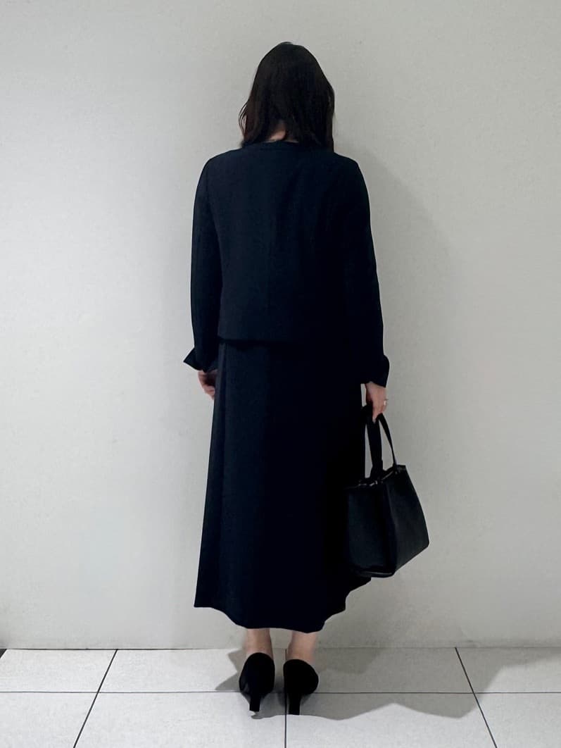 そんさんの「INDIVI｜【上品光沢／SETUP可能】切り替えデザインジャケット」を使ったコーディネート