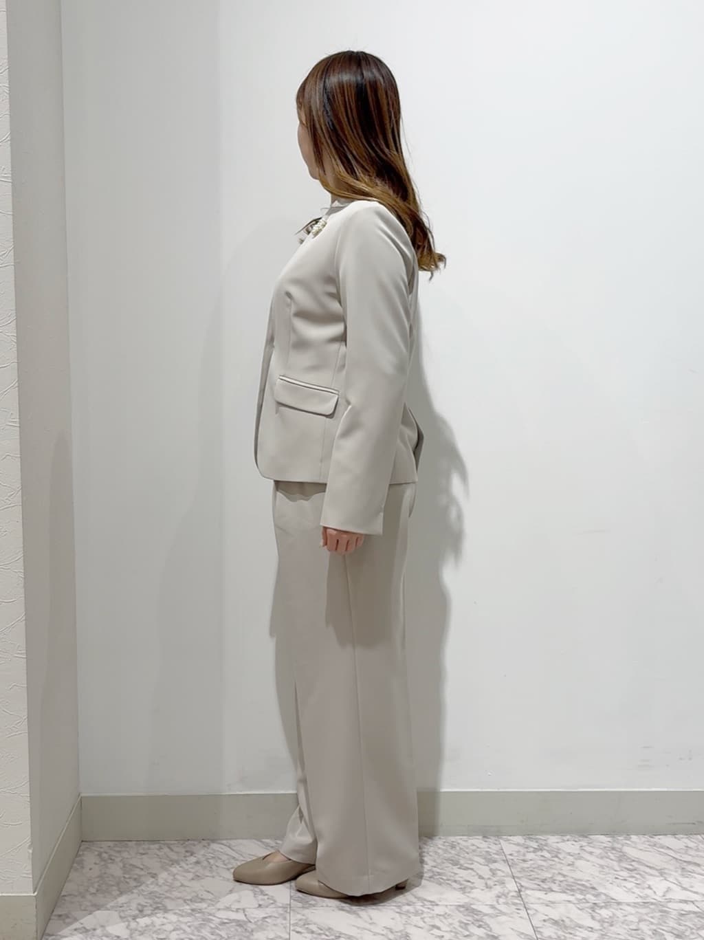 しかっちさんの「grove｜【マシンウォッシュ／防シワ/SS-3L】ストレッチノーカラージャケット」を使ったコーディネート