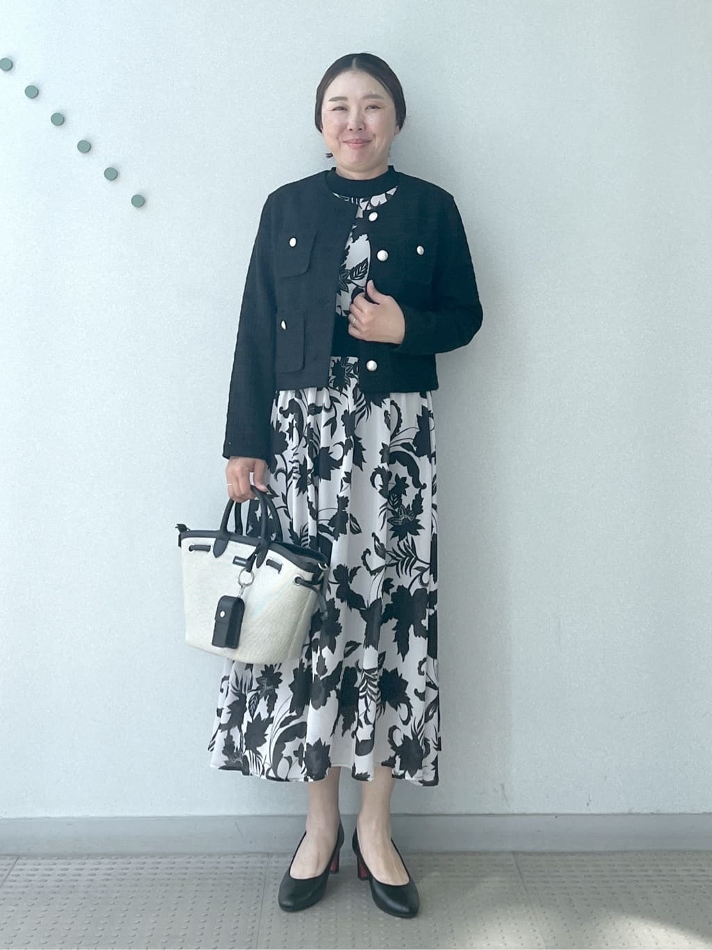 Soeさんの「DRESSTERIOR｜◆ブラックファンシーツイードジャケット」を使ったコーディネート