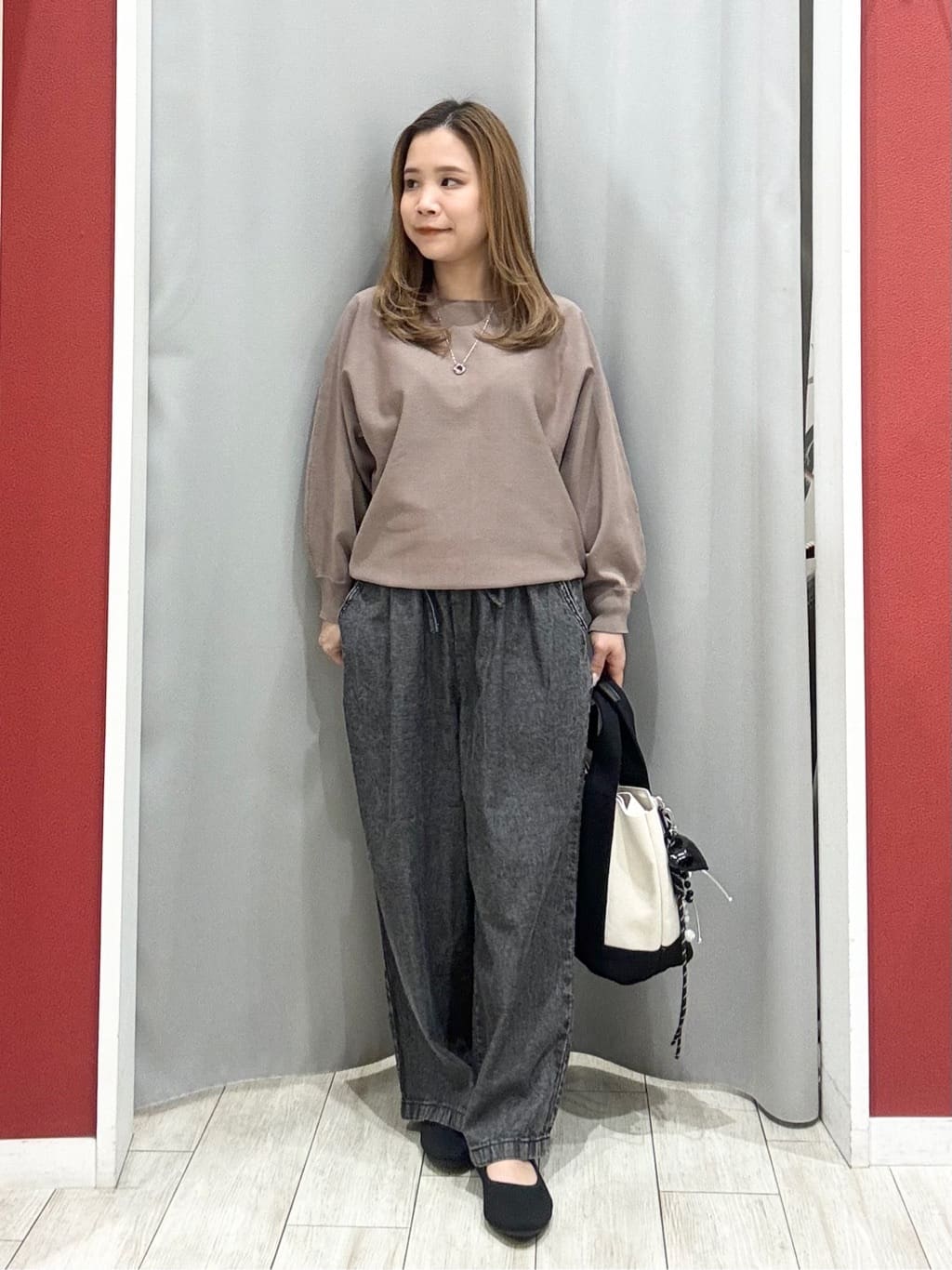 shioさんの「SHOO･LA･RUE｜配色キャンバストートバッグ」を使ったコーディネート