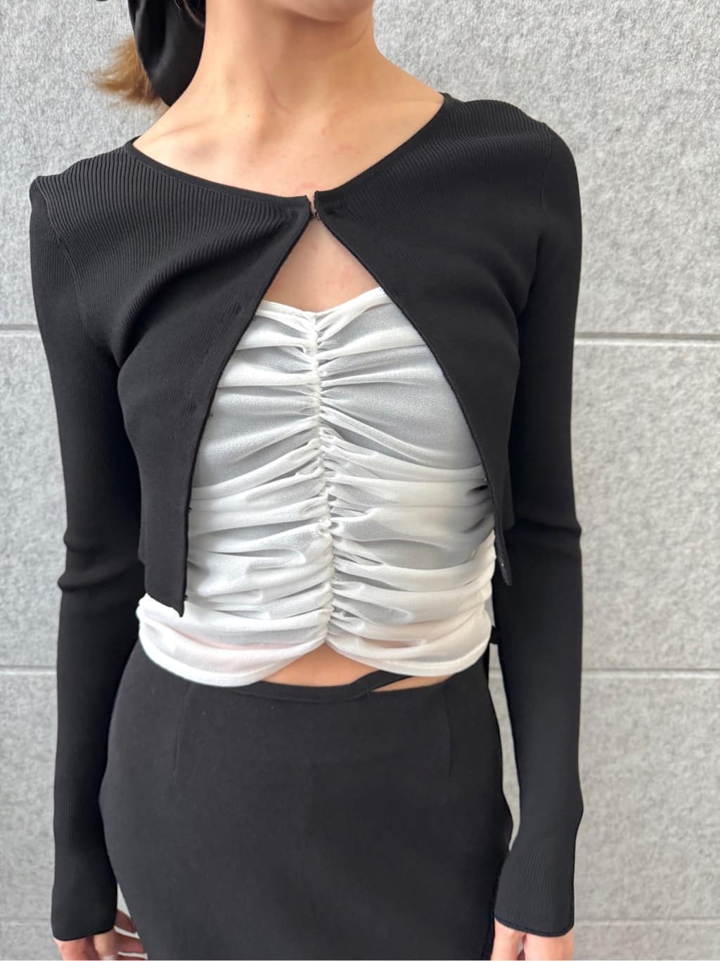 uchi__yamaさんの「CODE A｜organza shirring cami」を使ったコーディネート