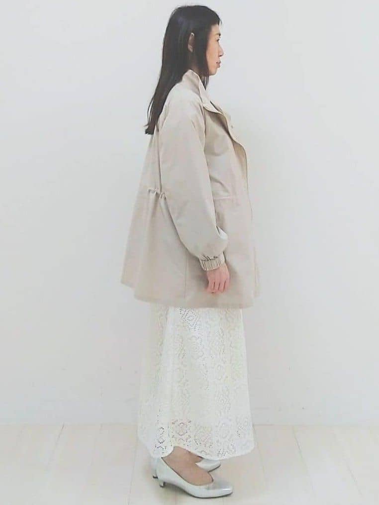 SANAさんの「Reflect｜【撥水】ストレッチタフタミドル丈スタンドカラーコート」を使ったコーディネート