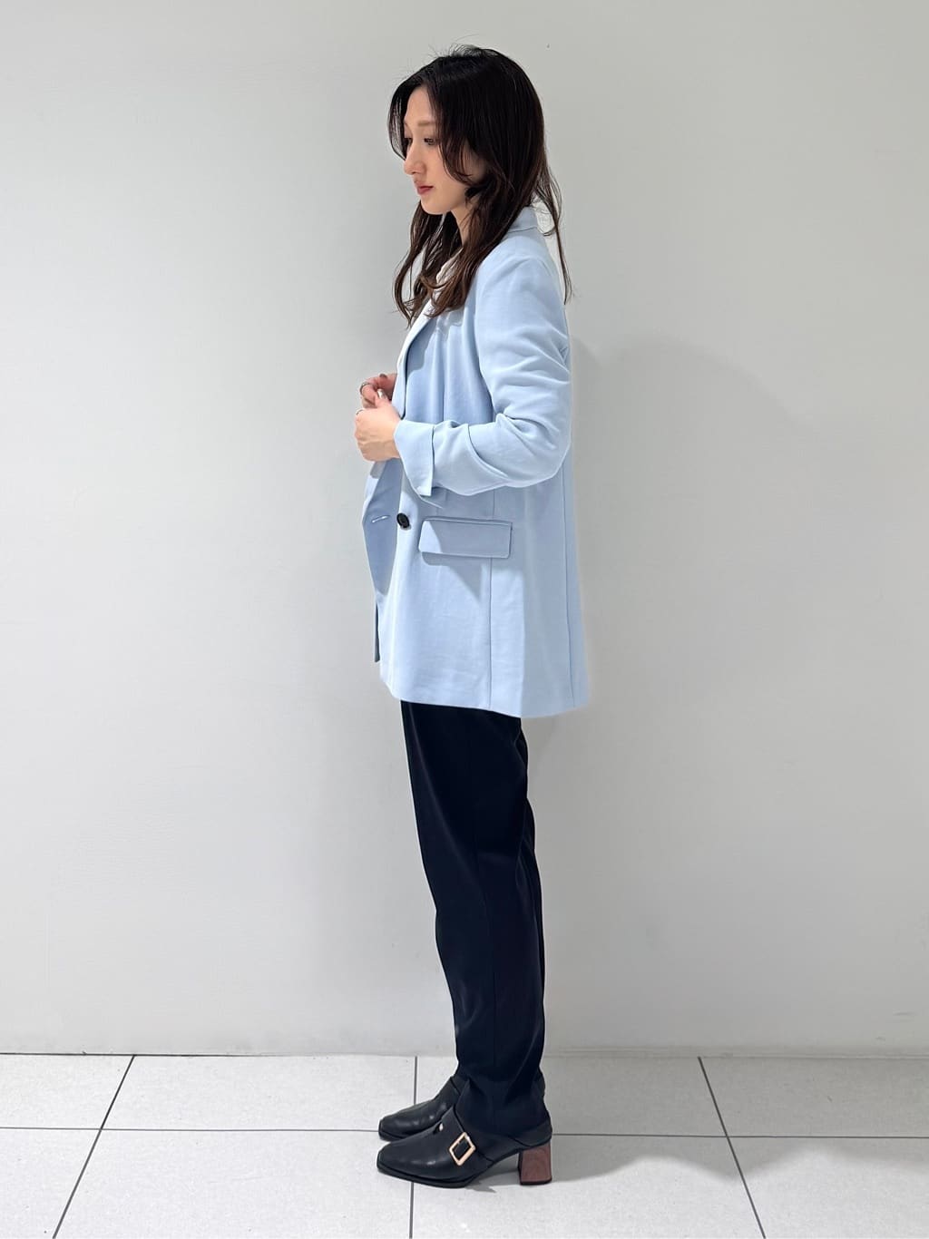 そんさんの「INDIVI｜【洗える／多機能／SETUP可】着る日傘ダブルジャケット」を使ったコーディネート