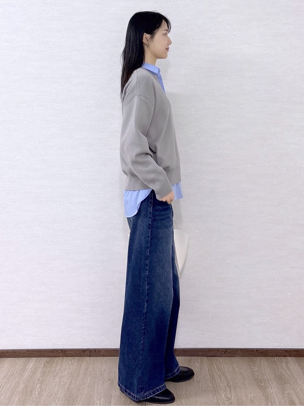 sachikoさんの「OPAQUE.CLIP｜キーネックデザインニット【洗濯機OK】」を使ったコーディネート