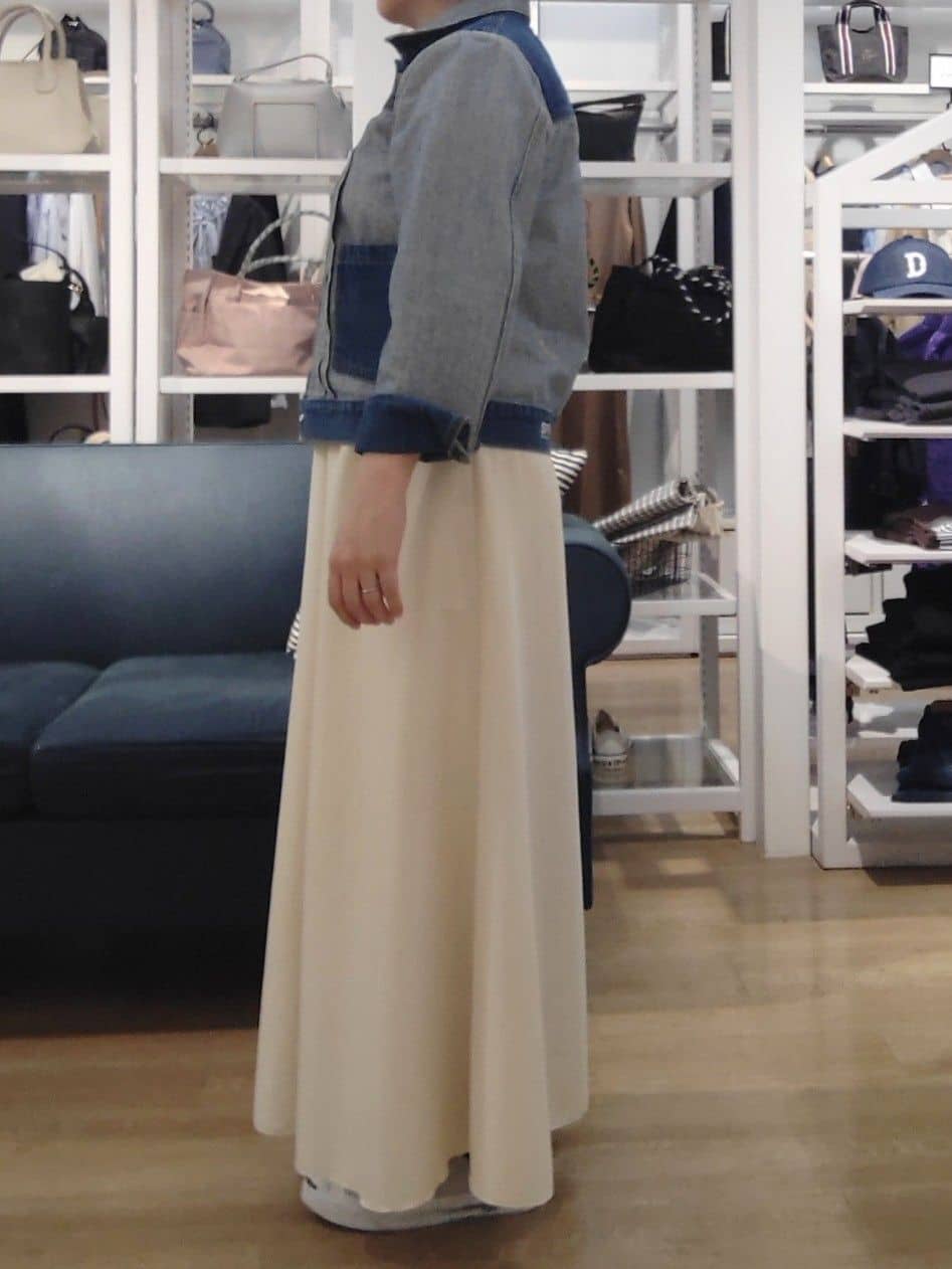 kaiさんの「Dessin｜【ウエストゴム/洗える】フィブリルソフトAラインスカート」を使ったコーディネート