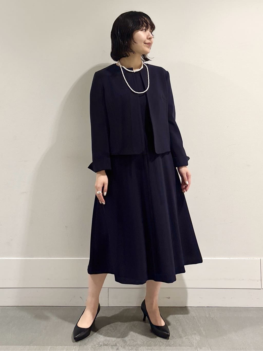 モエカさんの「UNTITLED｜【日本製・本革】Comfit Dresser Pumps（コンフィットドレッサーパンプス）」を使ったコーディネート