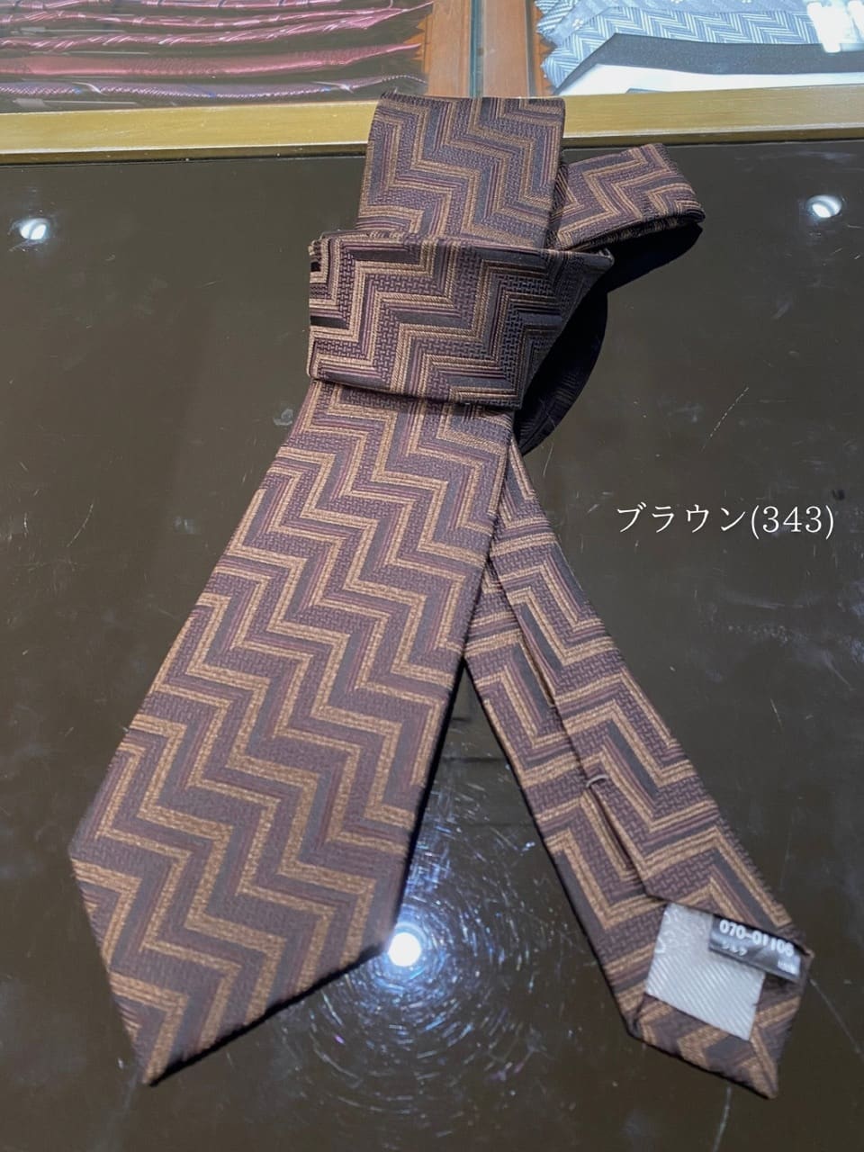 小南大和さんの「TAKEO KIKUCHI｜フィラメントシルク 網代文様シャドーストライプネクタイ」を使ったコーディネート