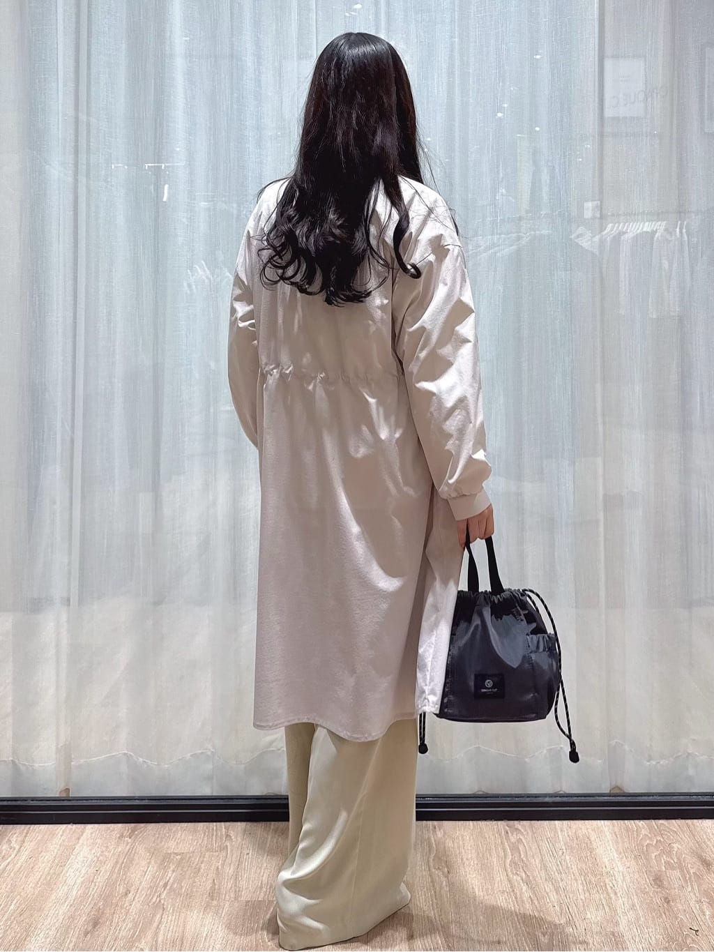 ぞうげさんの「OPAQUE.CLIP｜ヴィンテージクロスノーカラーロングコート【洗濯機OK／ストレッチ／イージーアイロン】」を使ったコーディネート