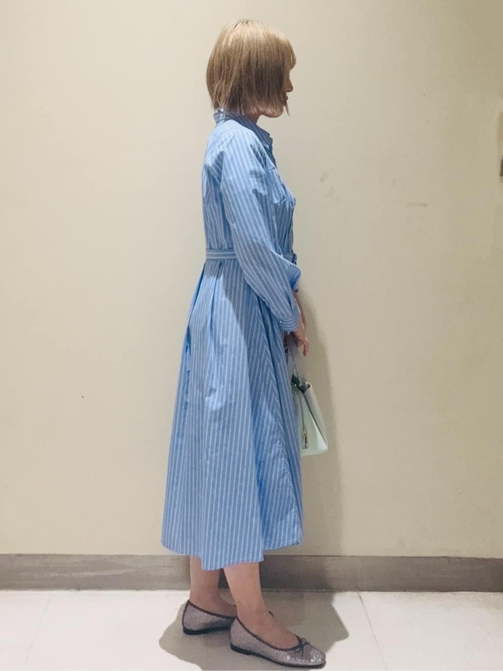 みきちぃさんの「index｜ベルト付きタックシャツワンピース【洗濯機OK／イージーアイロン】」を使ったコーディネート
