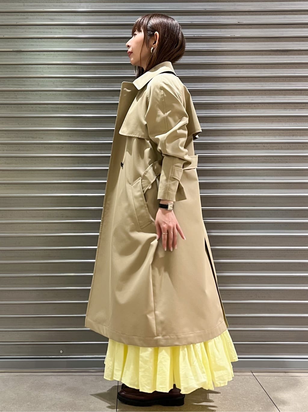 じゅんさんの「DRESSTERIOR｜【ウォッシャブル/美シルエット】ライト トレンチコート」を使ったコーディネート