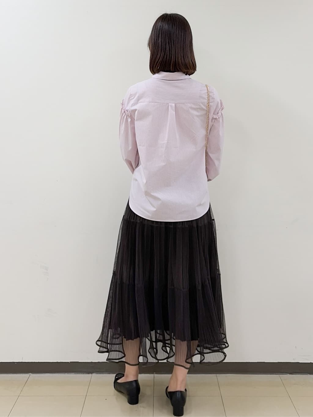 yurinaさんの「index｜ボリュームスリーブブラウス【洗濯機OK】《5col》」を使ったコーディネート