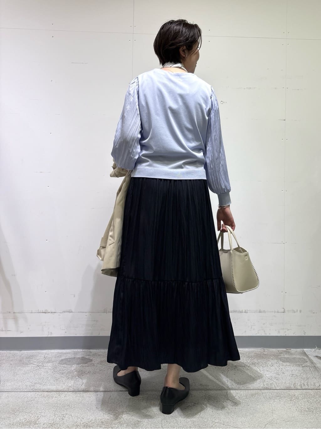yuriさんの「INDIVI｜【洗える／華やか】袖プリーツニット」を使ったコーディネート