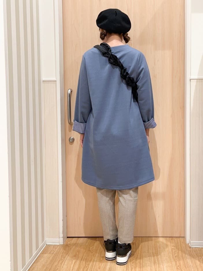 natsumiさんの「SHOO･LA･RUE｜【体型カバー/洗濯機可/S-LL】お袖ストライプAラインチュニック」を使ったコーディネート