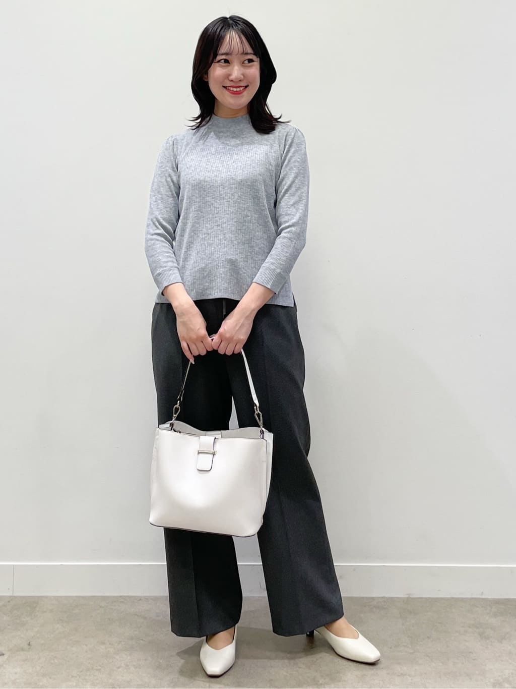 yukariさんの「Reflect｜【選べる5色／アンサンブル可】クルーネックカーディガン」を使ったコーディネート