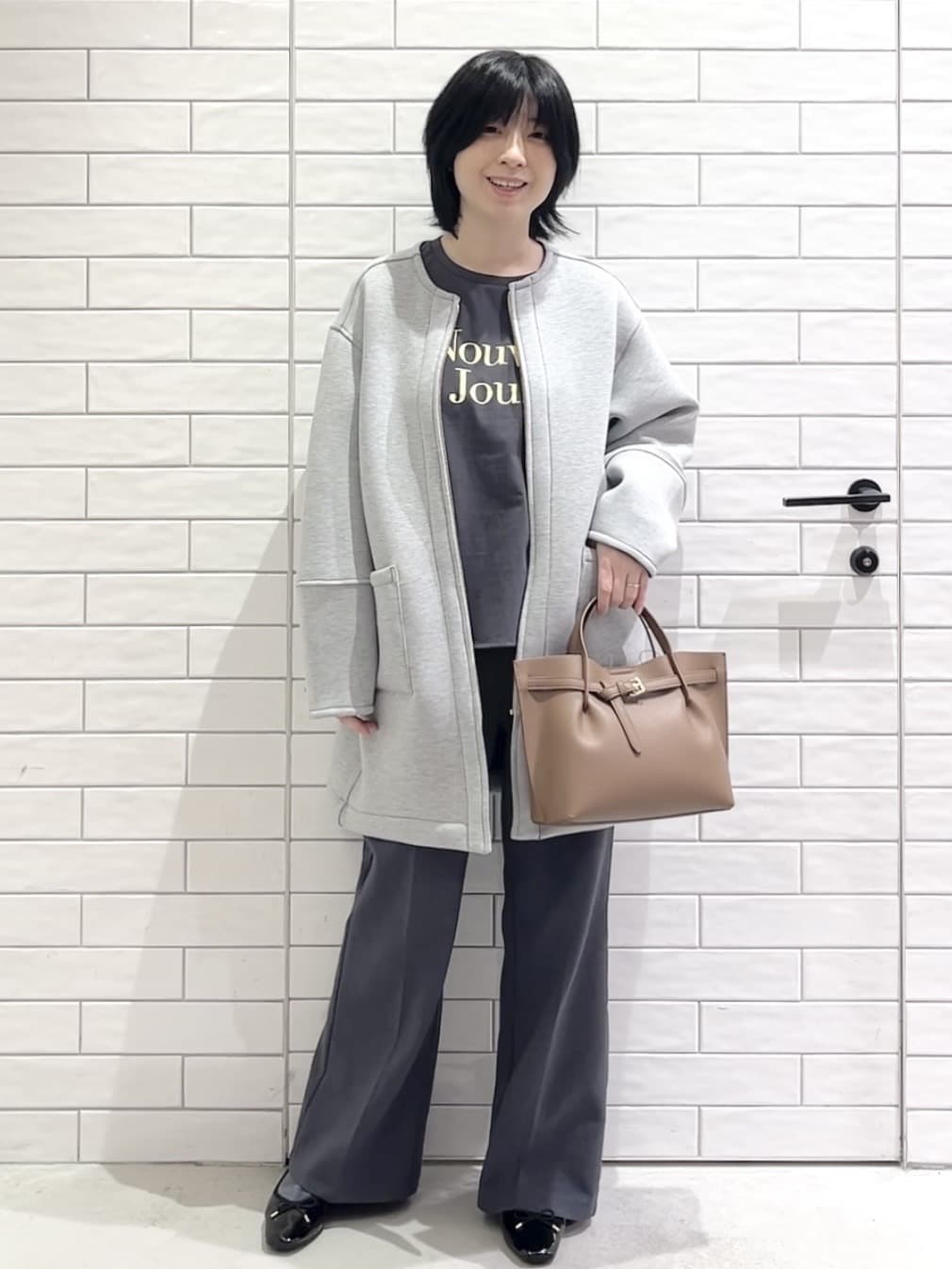 しおりさんの「OPAQUE.CLIP｜リバーシブル配色ノーカラーコート【洗濯機OK】」を使ったコーディネート