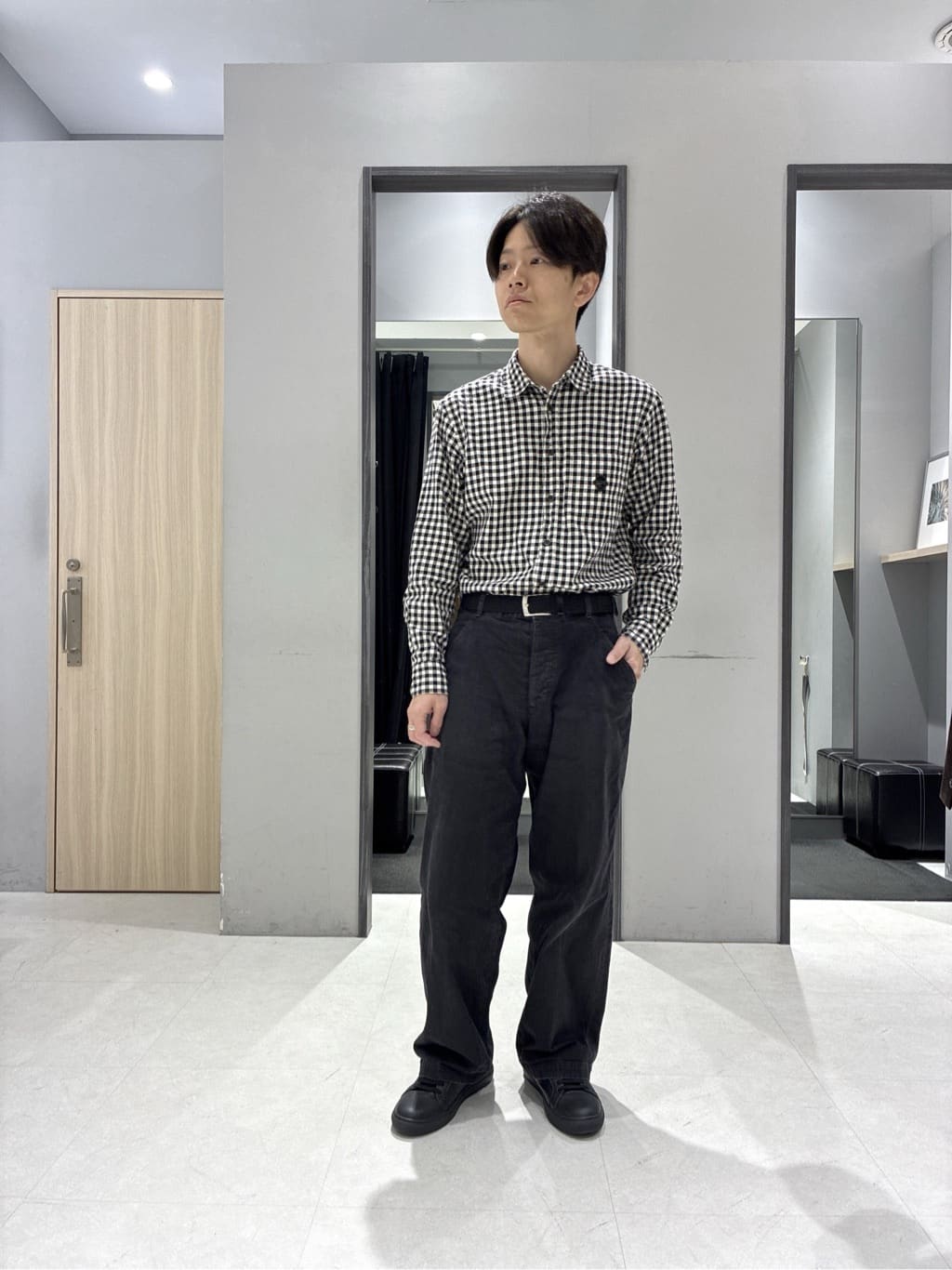 わいずみさんの「TAKEO KIKUCHI｜【袖取り外し可】デタッチャブル ダウンブルゾン」を使ったコーディネート