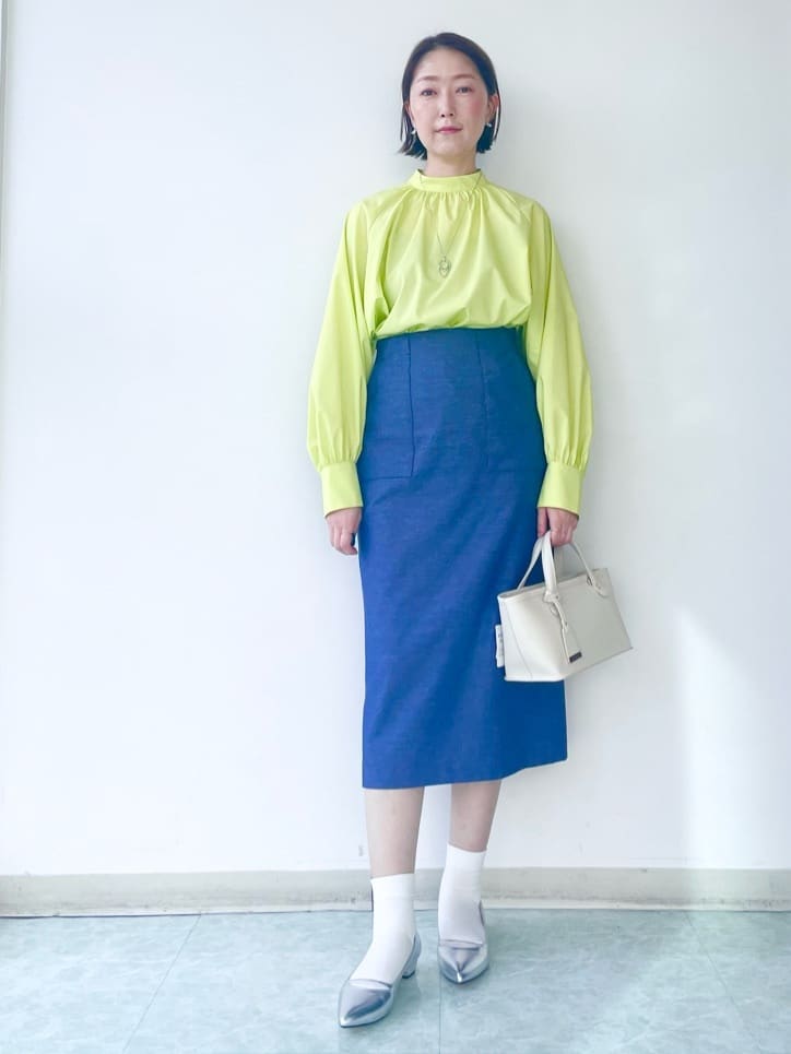 aliceさんの「UNTITLED｜【洗える/オンオフ使える】タイプライタースタンドネックブラウス」を使ったコーディネート