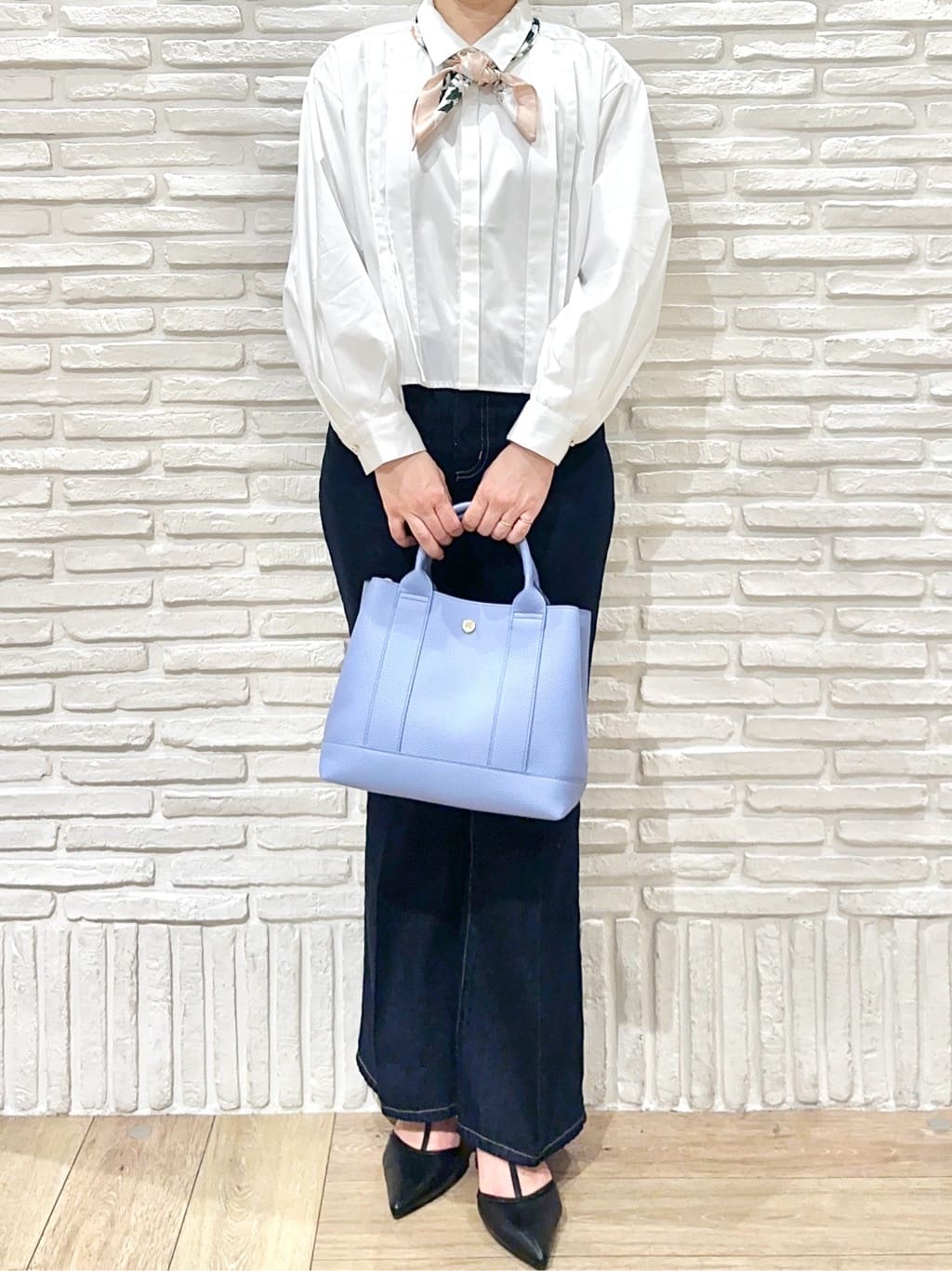 Hana...eさんの「index｜ブロード短丈タックシャツ【洗濯機OK】《5col》」を使ったコーディネート