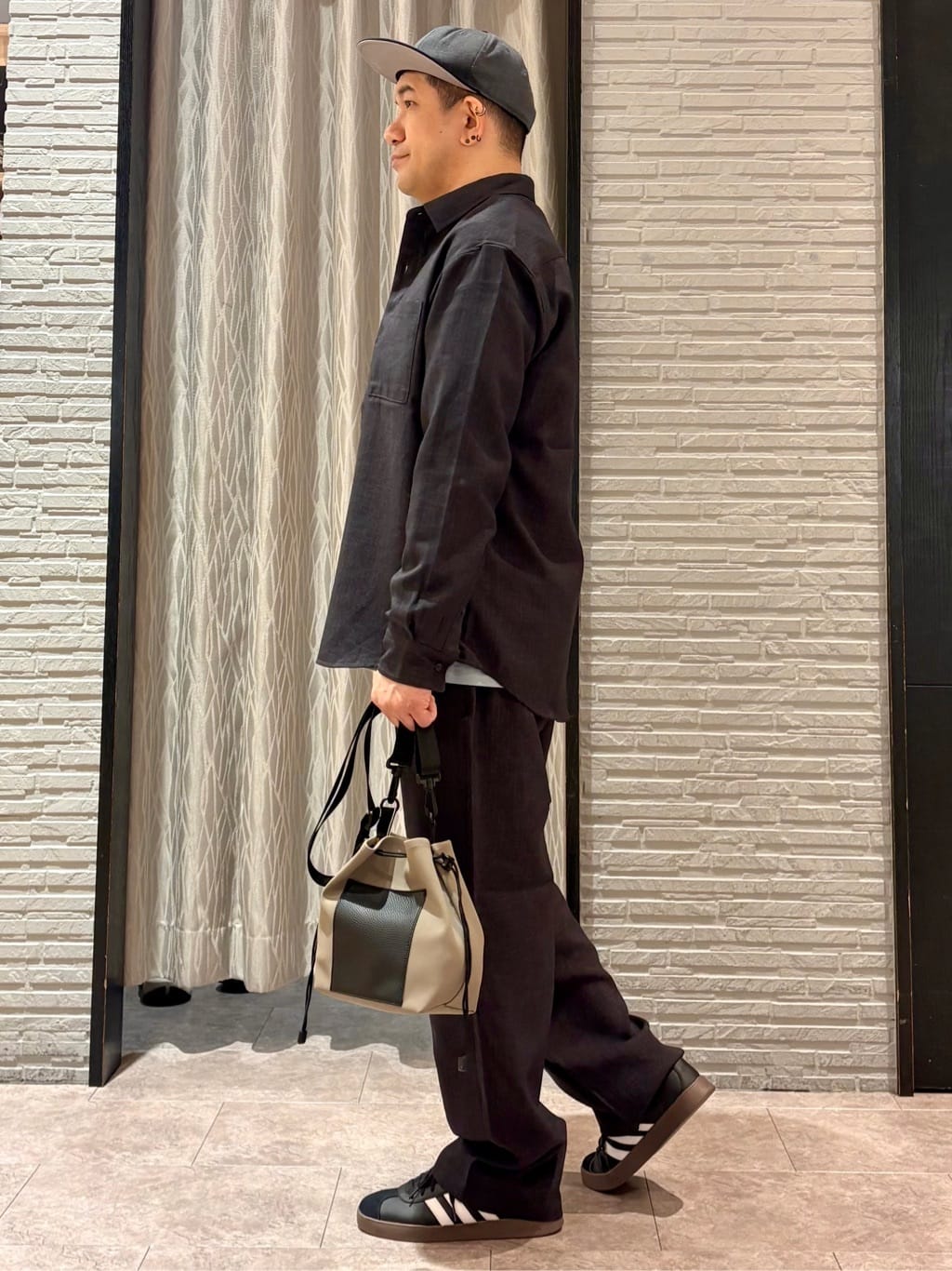 Pーyamaさんの「THE SHOP TK｜【LINO FINE】リネンライク 長袖シャツ UVカット/イージーケア/吸水速乾/洗濯機OK」を使ったコーディネート