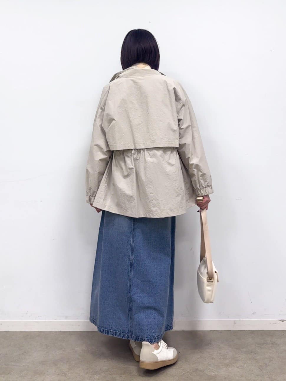 𝐜𝐡𝐢𝐤𝐚さんの「SHOO･LA･RUE｜【着丈選べる/体型カバー/洗濯機可】さらさらとろん ドルマンブラウス」を使ったコーディネート