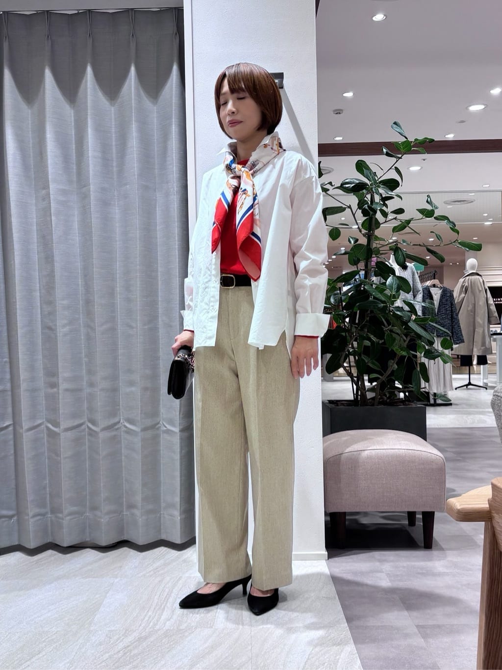 Satoさんの「UNTITLED｜【ワイド/後ろゴム/シーズンレス】シルクネップツイードパンツ」を使ったコーディネート