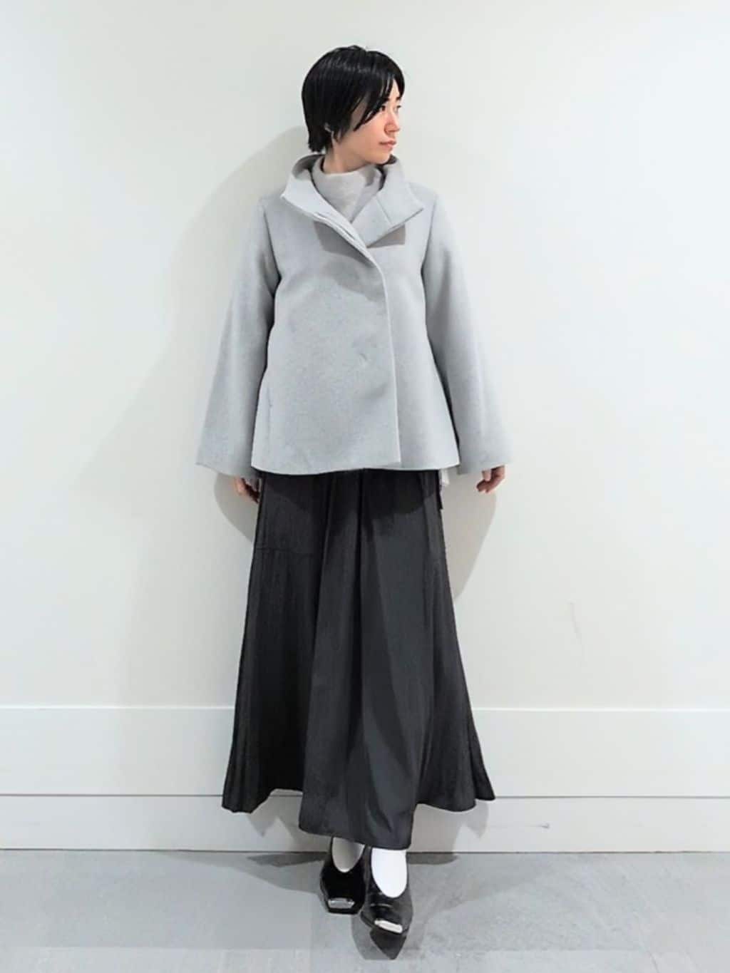 ミズタさんの「UNTITLED｜【着回しが効く／オンオフアウター】ウールショートコート」を使ったコーディネート